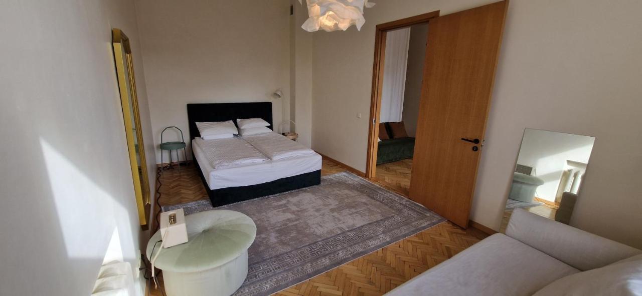 Tyzen39&38 Luxury Apartment 빌뉴스 외부 사진